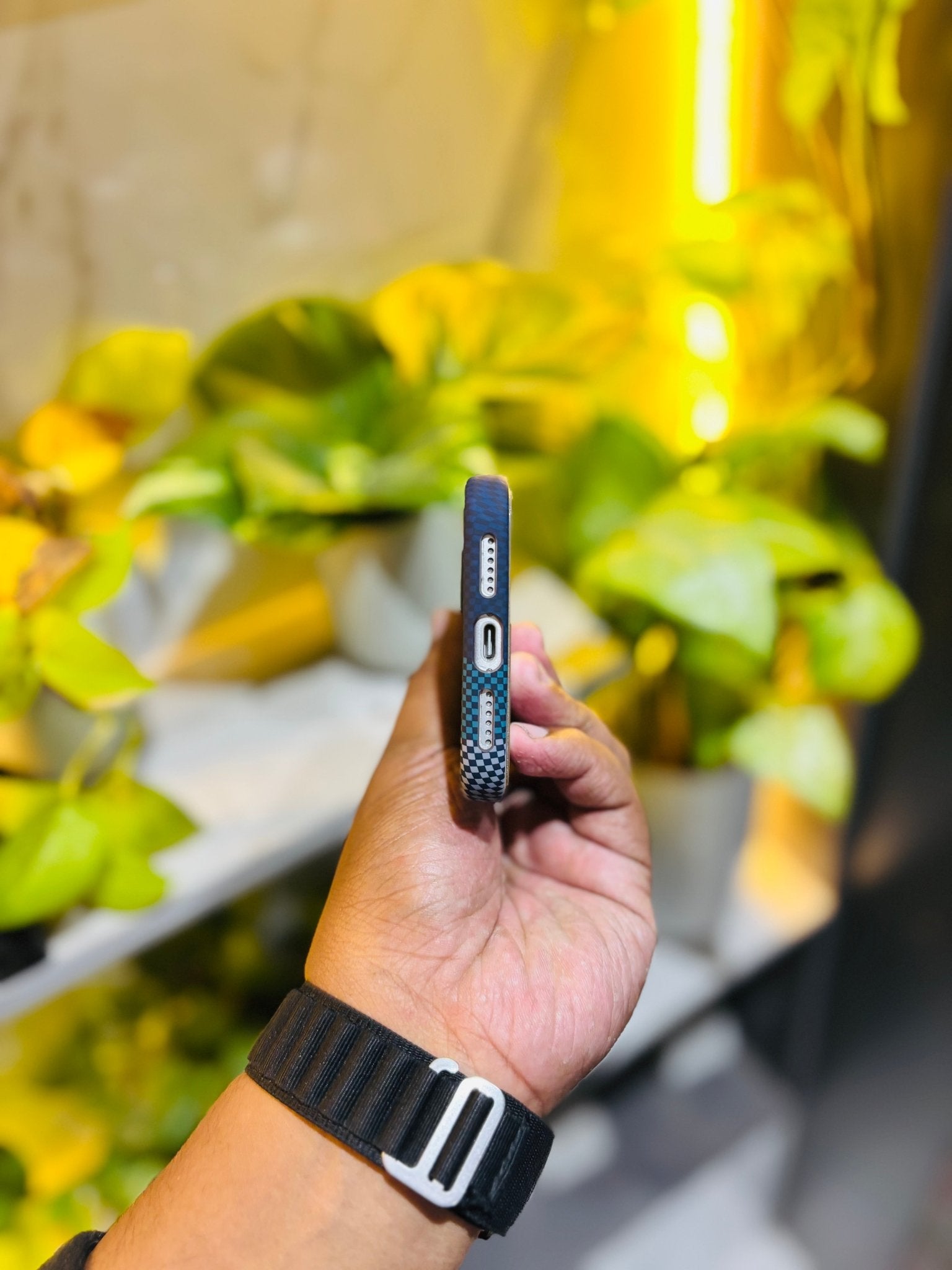 Luxo Blue Edition - Online lifestyle - Luxo Blue Edition